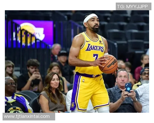 湖人官方宣布哈登加盟！詹姆斯戴维斯齐聚一堂！