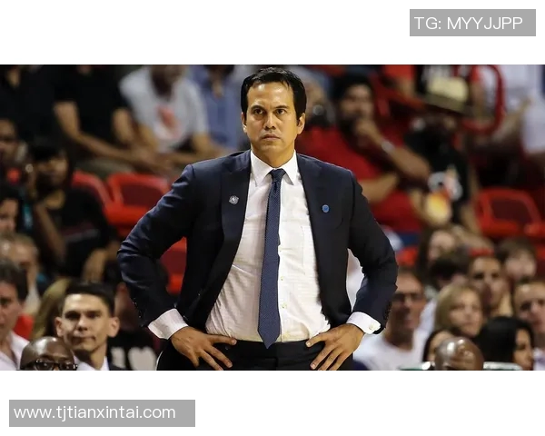 雄鹿队主帅布登霍尔泽破纪录,成为最年轻的总冠军教练 雄鹿队主帅布登霍尔泽破纪录,成为最年轻的总冠军教练