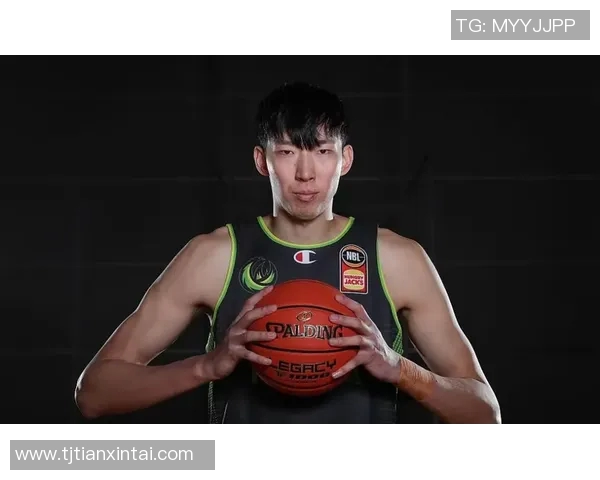 周琦加盟NBA球队后表现出色运动实力备受瞩目